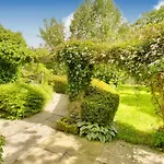 Carriage House - E5119