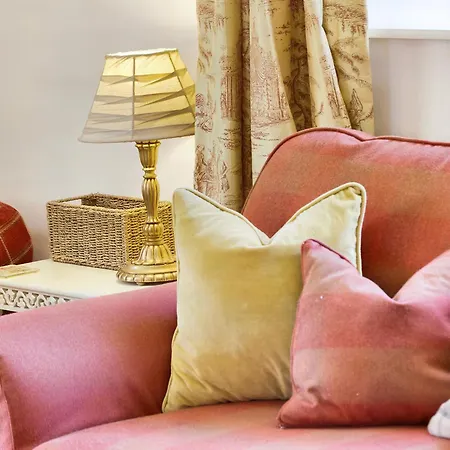 Carriage House - E5119 West Burton