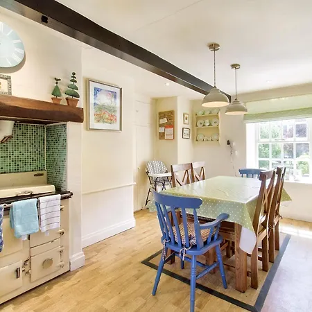 Carriage House - E5119 Holiday home *